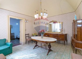 Sala da pranzo - Casa semi indipendente Via Vincenzo Scafiti
 
4, Bronte - foto 17