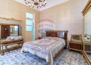 Camera / camera da letto - Casa semi indipendente Via Vincenzo Scafiti
 
4, Bronte - foto 39