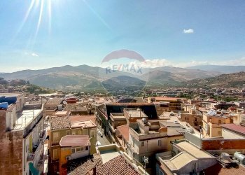 Edificio all\'aperto - Casa semi indipendente Via Vincenzo Scafiti
 
4, Bronte - foto 56