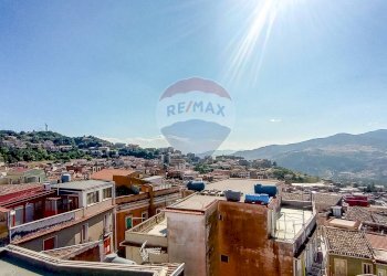 Edificio all\'aperto - Casa semi indipendente Via Vincenzo Scafiti
 
4, Bronte - foto 60