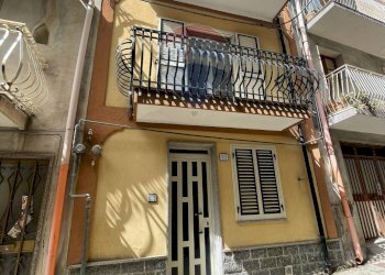 Casa all\'aperto - Casa indipendente via Cadorna
 
40, Francavilla di Sicilia - foto 4