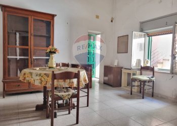 Sala da pranzo - Bilocale via acquedotto greco
 
10, Catania - foto 5