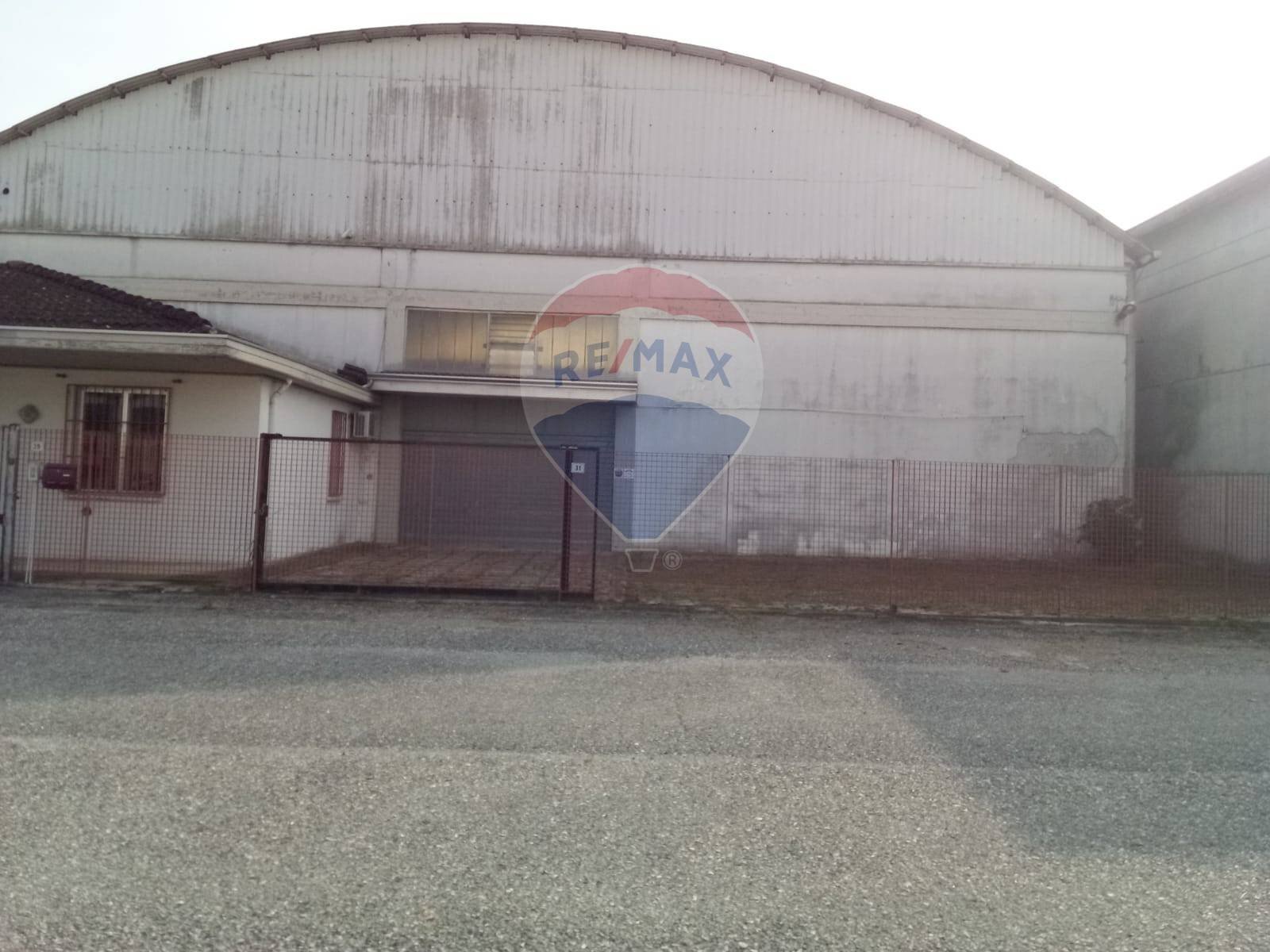 Edificio all\'aperto - Capannone Casalmaggiore - foto 2