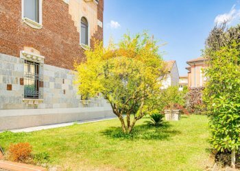 Giardino - Villa Torino
 
13, Busto Arsizio - foto 13