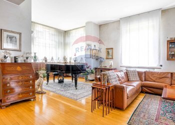 Soggiorno - Villa Torino
 
13, Busto Arsizio - foto 25