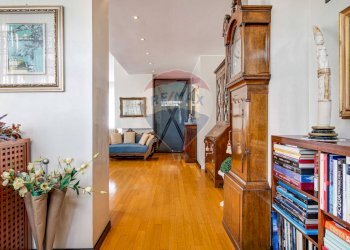 Hall / corridoio - Villa Torino
 
13, Busto Arsizio - foto 34