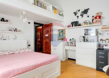 Camera / camera da letto - Villa Torino
 
13, Busto Arsizio - foto 43