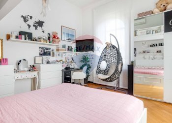 Camera / camera da letto - Villa Torino
 
13, Busto Arsizio - foto 45