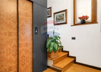 Scale - Villa Torino
 
13, Busto Arsizio - foto 54