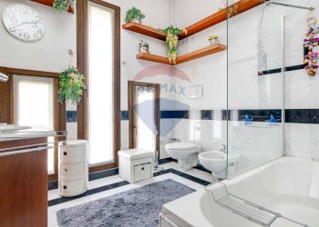 Bagno - Villa Torino
 
13, Busto Arsizio - foto 58