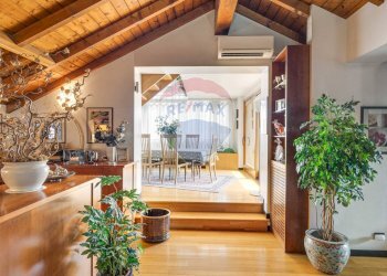 Ricezione / Lobby - Villa Torino
 
13, Busto Arsizio - foto 66
