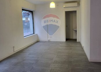 Stanza vuota - Two-room apartment Contrada Grande, Casnate con Bernate - photo 5