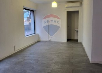 Stanza vuota - Two-room apartment Contrada Grande, Casnate con Bernate - photo 7