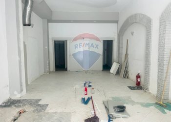 Stanza vuota - Locale Commerciale corso Regina Elena
 
25, Modica - foto 5