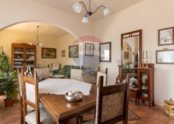 Sala da pranzo - Villa Contrada Senia
 
17, Comiso - foto 9