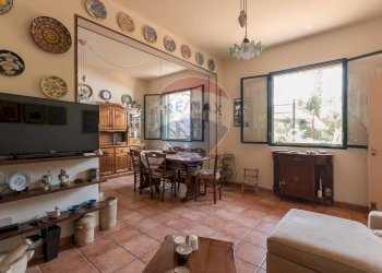 Sala da pranzo - Villa Contrada Senia
 
17, Comiso - foto 12