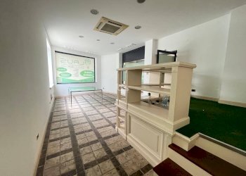 Foto 4 - Locale Commerciale via prati, Sarnico - foto 4