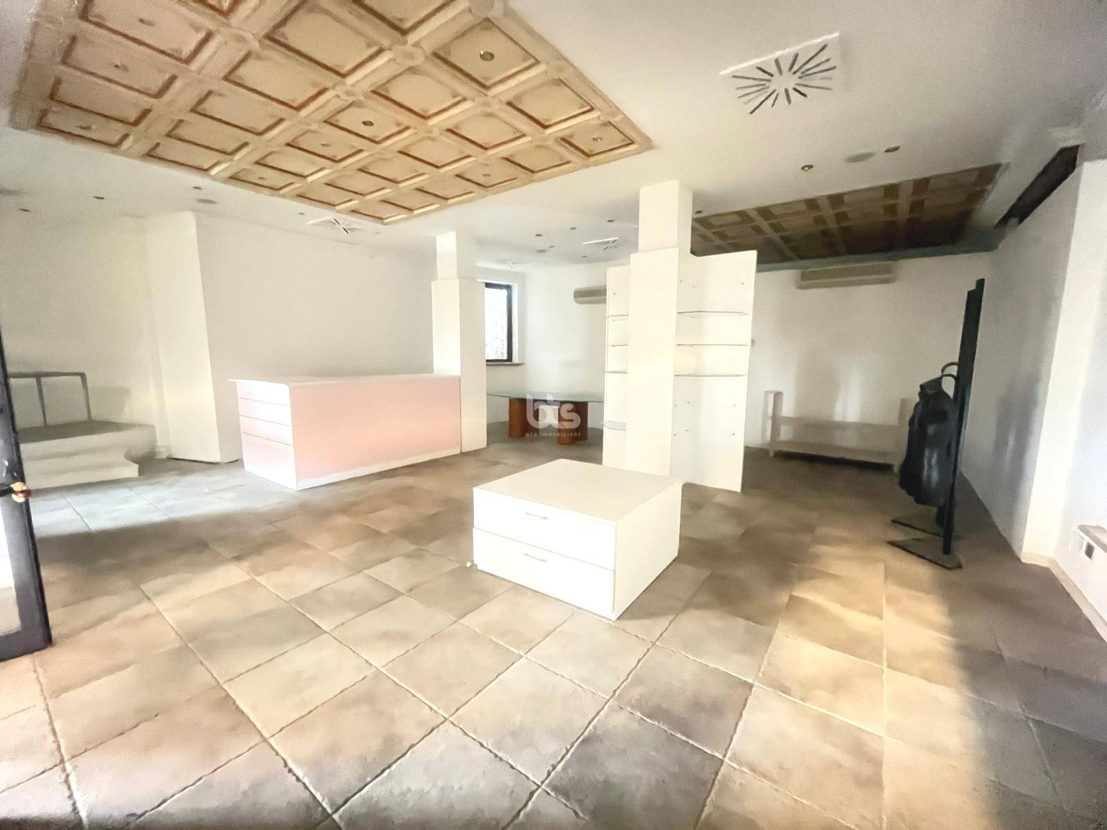 Foto 2 - Locale Commerciale via prati, Sarnico - foto 2