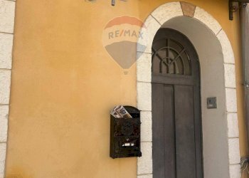 Edificio all\'aperto - Appartamento VIA TAROLLO
 
1-3, Partinico - foto 2