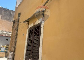 Edificio all\'aperto - Appartamento VIA TAROLLO
 
1-3, Partinico - foto 4