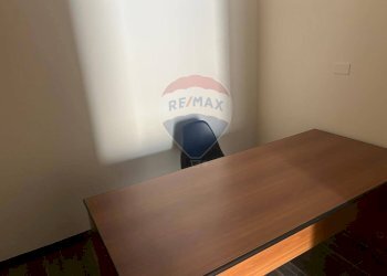 Ufficio - Appartamento VIA TAROLLO
 
1-3, Partinico - foto 9