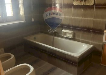 Bagno - Casa indipendente Piazza Vittorio Emmanuele Orlando
 
3, Partinico - foto 8