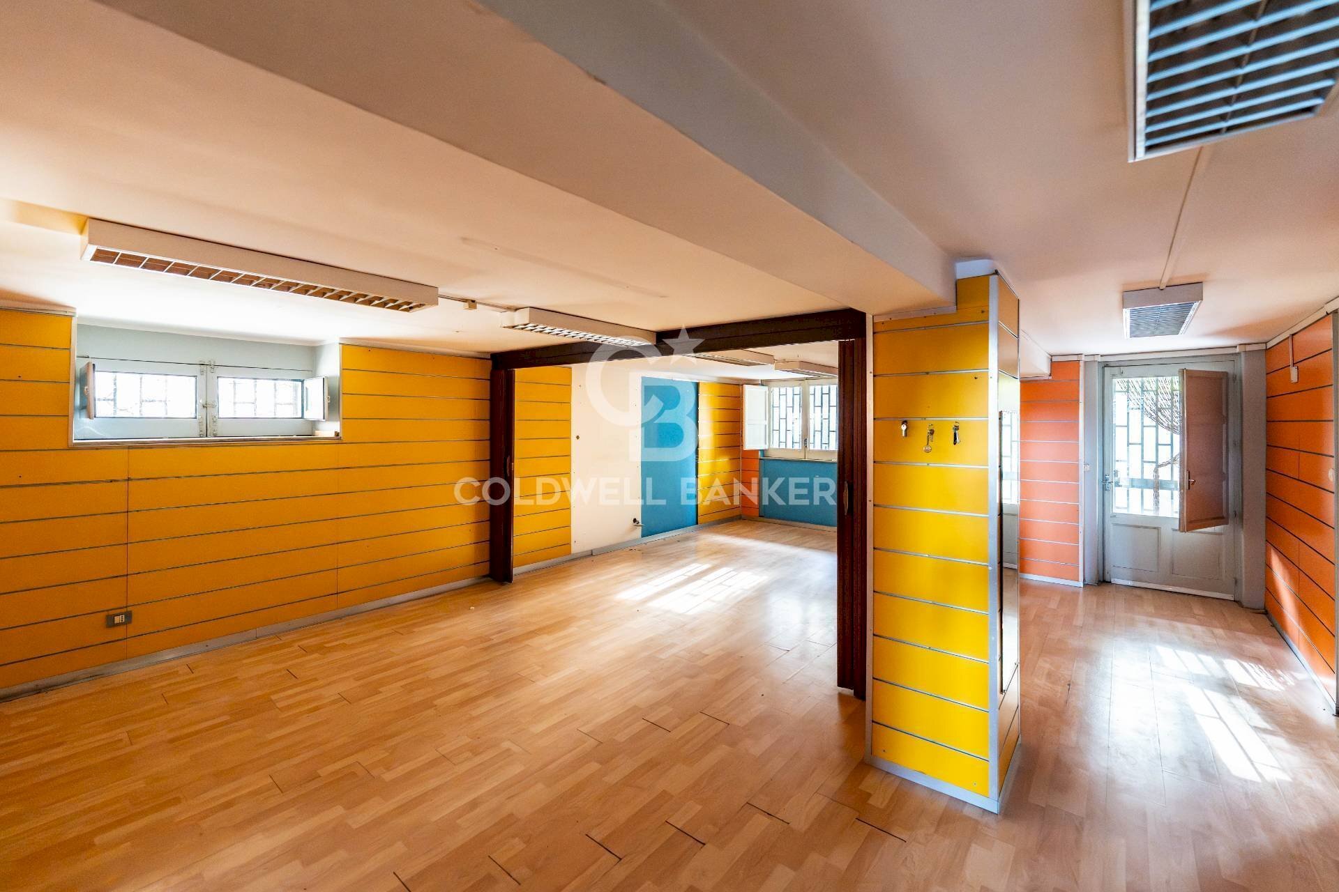 Foto 1 - Commercial Premises Viale Regina Margherita
 
19, Acireale - photo 1