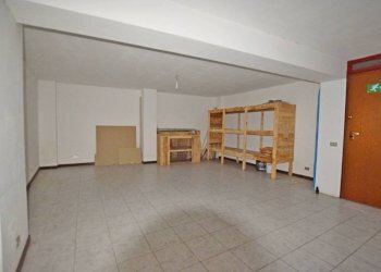 Magazzino - Negozio via del Rinchiuso, 2, Mondovì - foto 8