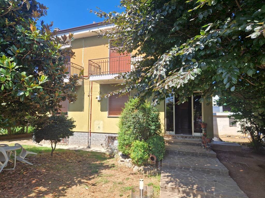 Giardino - Villa via al Corbè, 17, Mozzate - foto 2