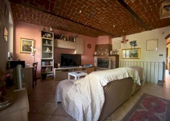 Salone - Rustic via Tetto Nuovo, Pino Torinese - photo 5