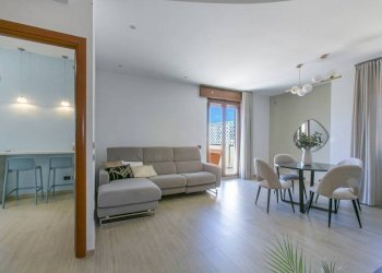 Salone - Trilocale via dei Garofani, 4, Nettuno - foto 2