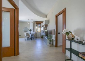 Disimpegno - Three-room apartment via dei Garofani, 4, Nettuno - photo 3