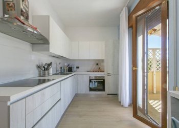 Cucina - Trilocale via dei Garofani, 4, Nettuno - foto 10