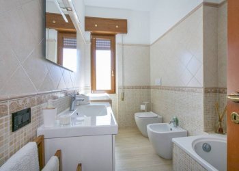 Bagno - Three-room apartment via dei Garofani, 4, Nettuno - photo 27