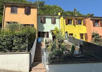 Facciata - Villa a Schiera Montefiore Conca - foto 2