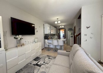 Salone - Villa a Schiera Montefiore Conca - foto 7