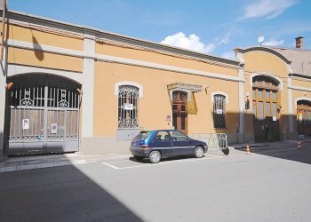 Facciata - Shop via Eugenio Bona, 9, Biella - photo 3