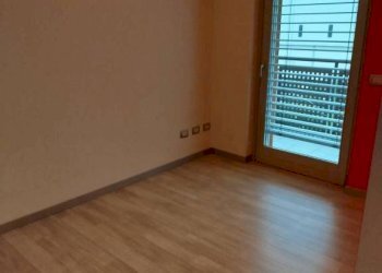 Camera da letto - Trilocale via Ventina, 1, Sondrio - foto 36