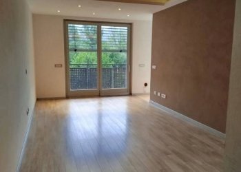 Camera da letto - Trilocale via Ventina, 1, Sondrio - foto 40