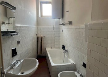 Appartamento Via Roberto d'Azeglio, 19, Busca - foto 10