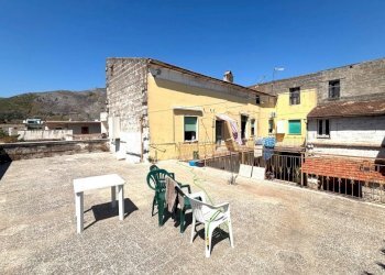 Appartamento Mondragone - foto 1