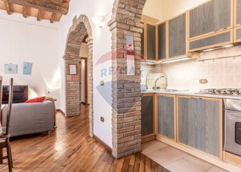 Bilocale via Rua Muro, 52 
 Centro storico, Modena (zona Centro Storico) - foto 2