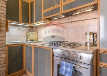 Bilocale via Rua Muro, 52 
 Centro storico, Modena (zona Centro Storico) - foto 4