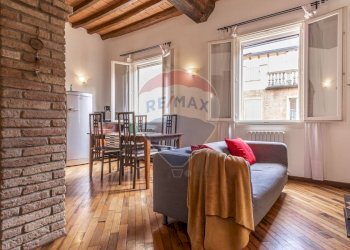 Bilocale via Rua Muro, 52 
 Centro storico, Modena (zona Centro Storico) - foto 10