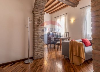 Bilocale via Rua Muro, 52 
 Centro storico, Modena (zona Centro Storico) - foto 11