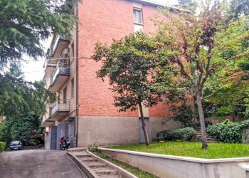 Quadrilocale Via Angelo Mariani 6, Bologna (zona Toscana) - foto 1