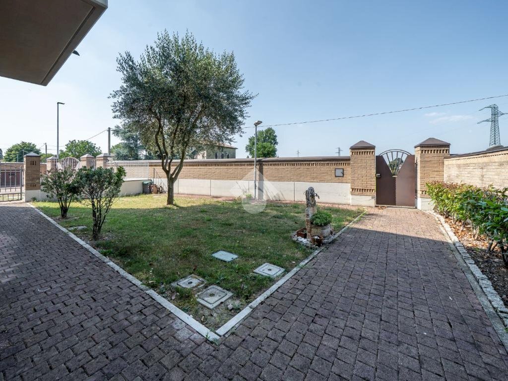 Quadrilocale Via peschiera, Castelnovo di Sotto - foto 1