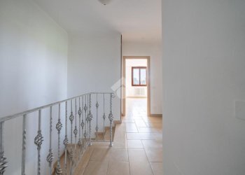 Four-room apartment Via peschiera, Castelnovo di Sotto - photo 20