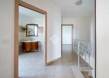 Four-room apartment Via peschiera, Castelnovo di Sotto - photo 21