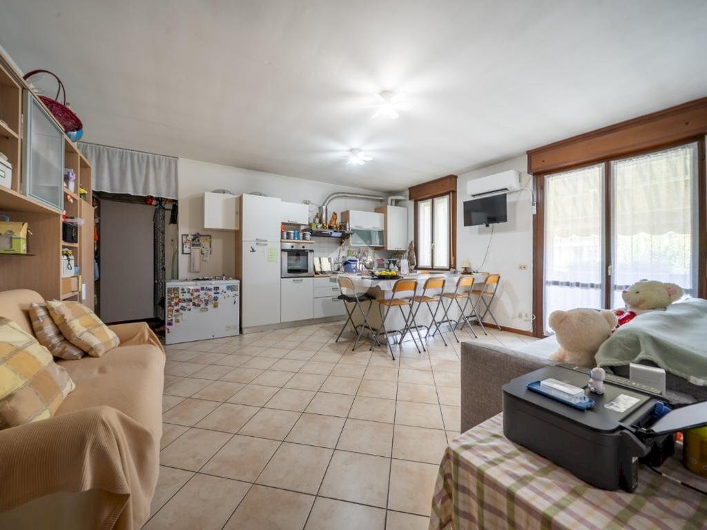 Bilocale Via Benamati G. B., Guastalla - foto 3